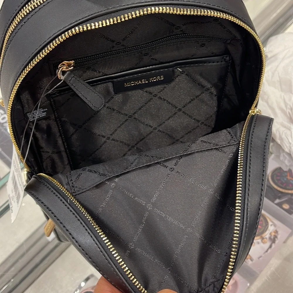 MICHAEL KORS Jaycee Medium zip pocket Pebbled Leather Backpack BLACK col…